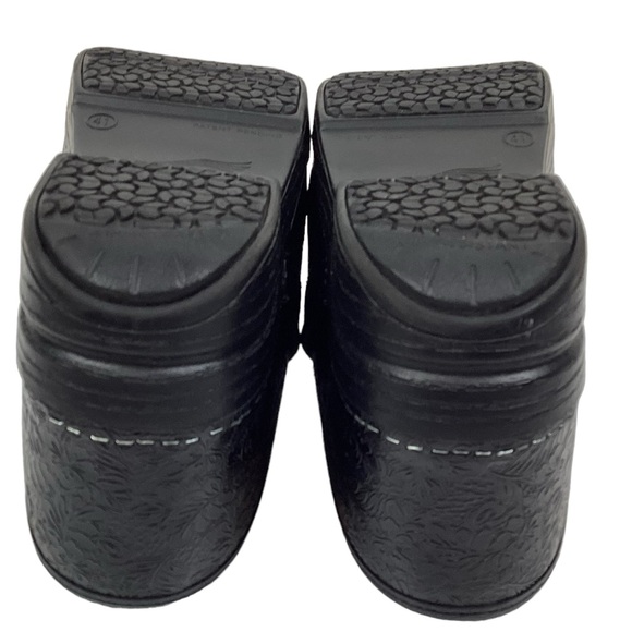 Dansko Professional Tooled Leather Clogs Black - Picture 7 of 12
